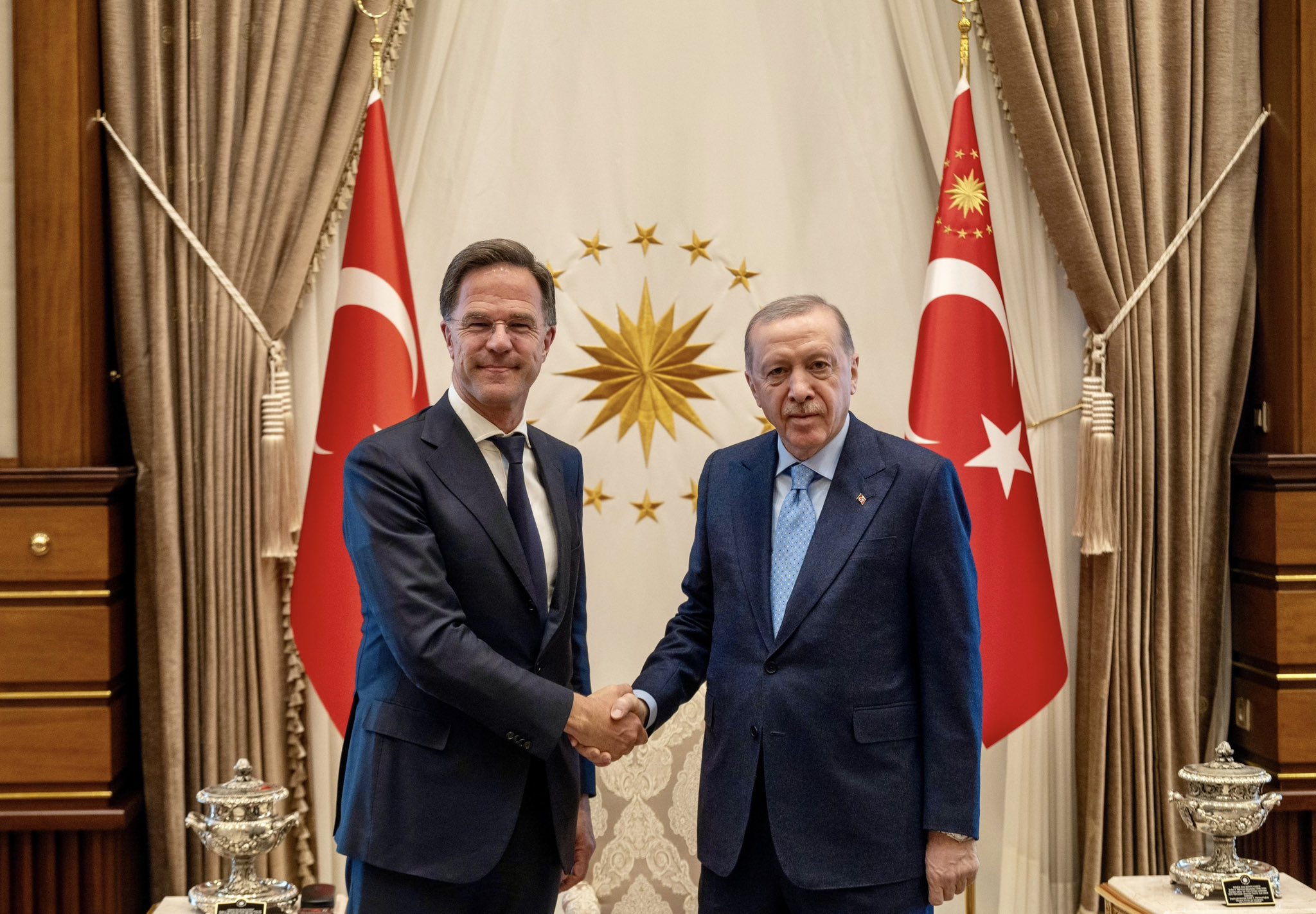 Rutte prevé que la mayoría de países de la OTAN alcancen el 2% del PIB en gasto militar antes de la cumbre de junio