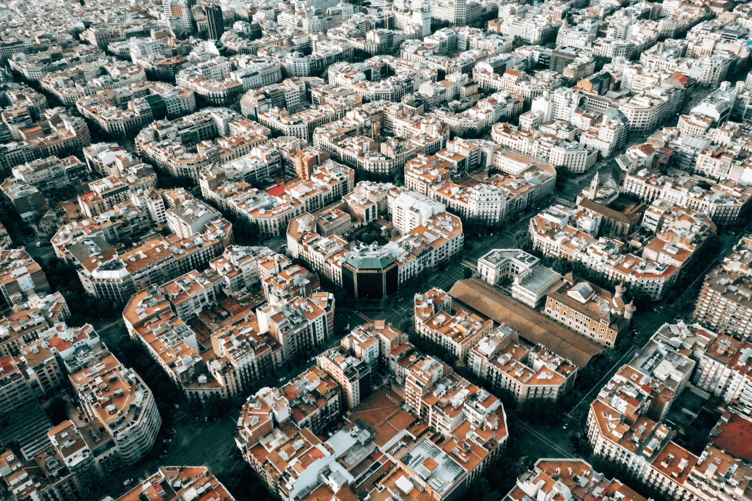 La compraventa de viviendas crece un 40,6% en marzo y alcanza su mayor nivel desde 2007