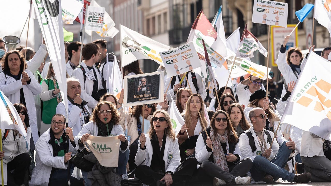 Los médicos van a la huelga en todo el Estado español